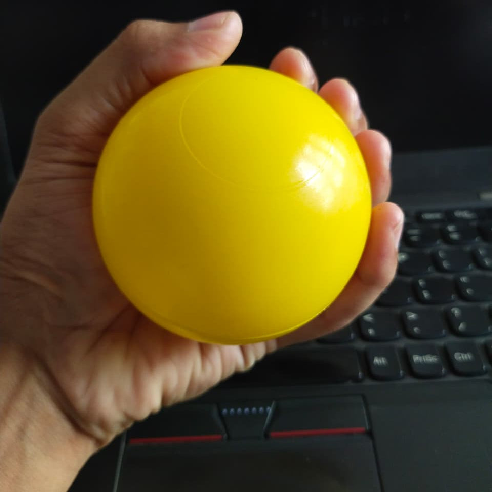 plastic pit balls